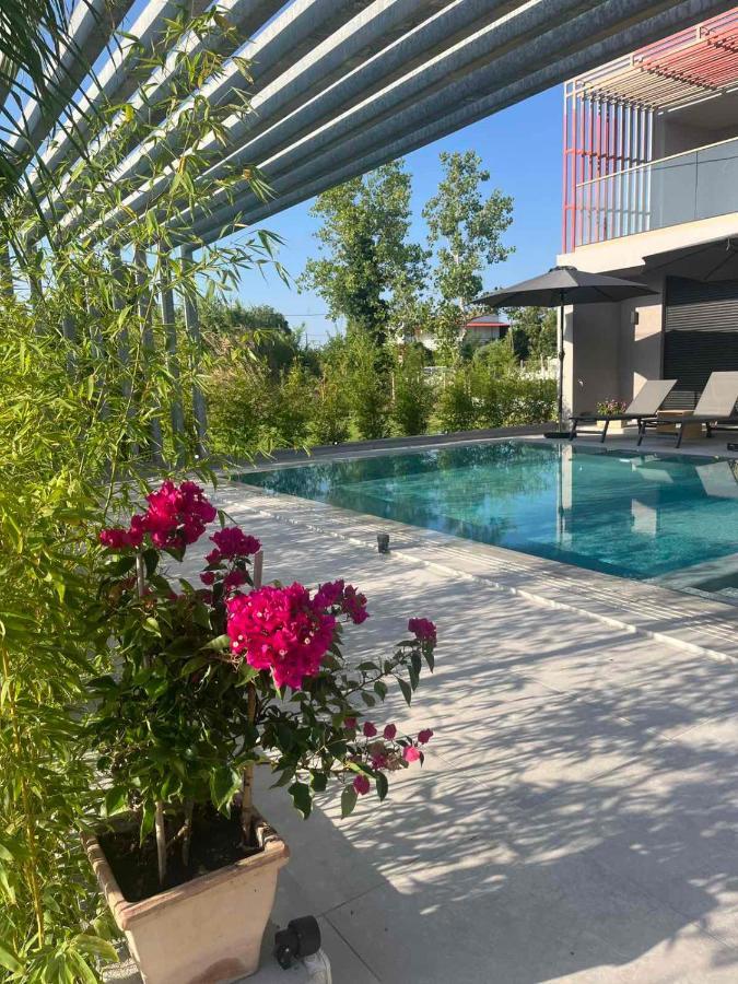 Grand Kourouta Villa ภายนอก รูปภาพ